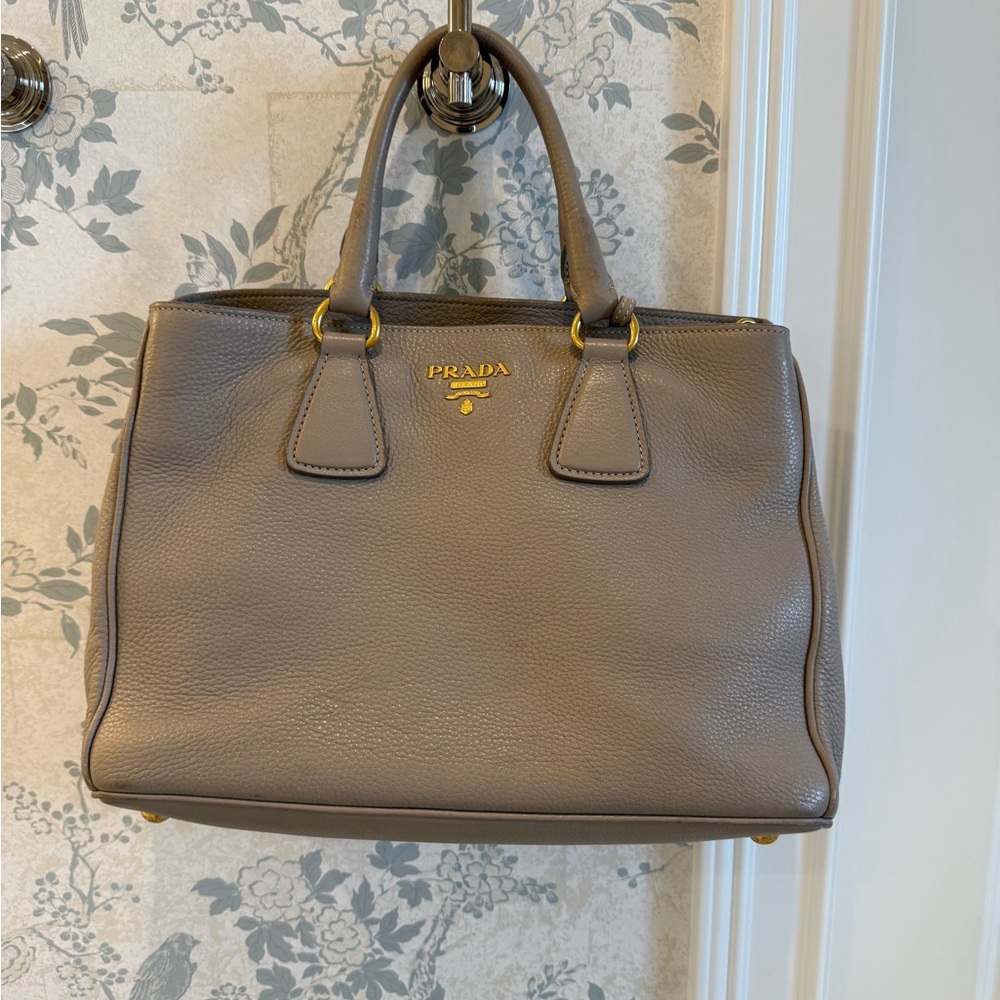 Prada Vitello Daino Leather Tote Taupe Grey w/ Strap & Auth Card
